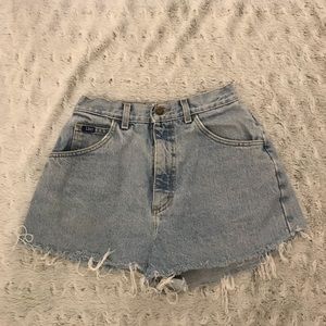 Vintage Lee Cutoff Denim Shorts 🦋